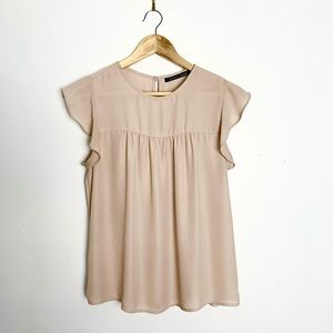 SWEET RAIN nude ruffle short sleeve top S